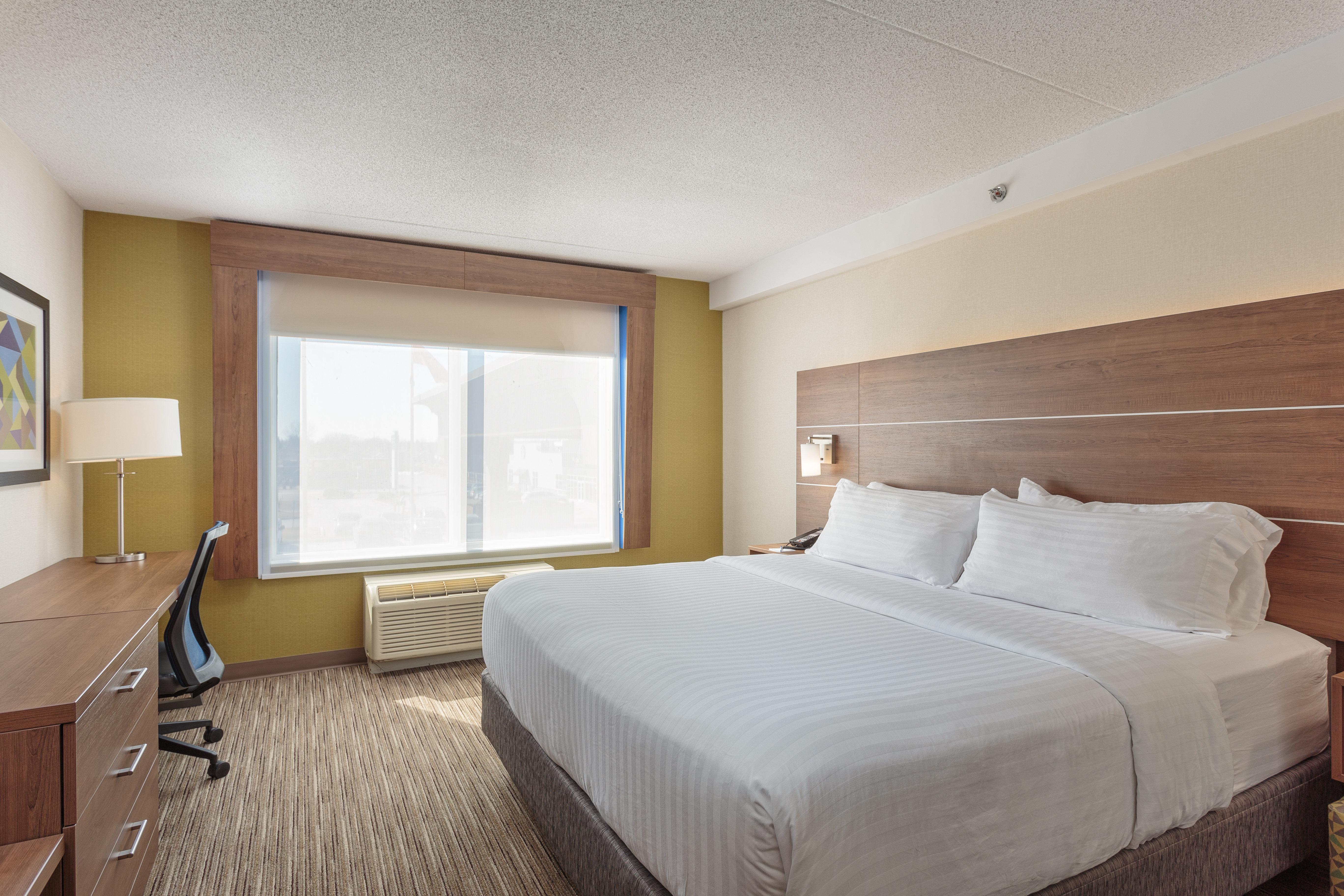 Holiday Inn Express & Suites - Belleville By Ihg Exteriör bild