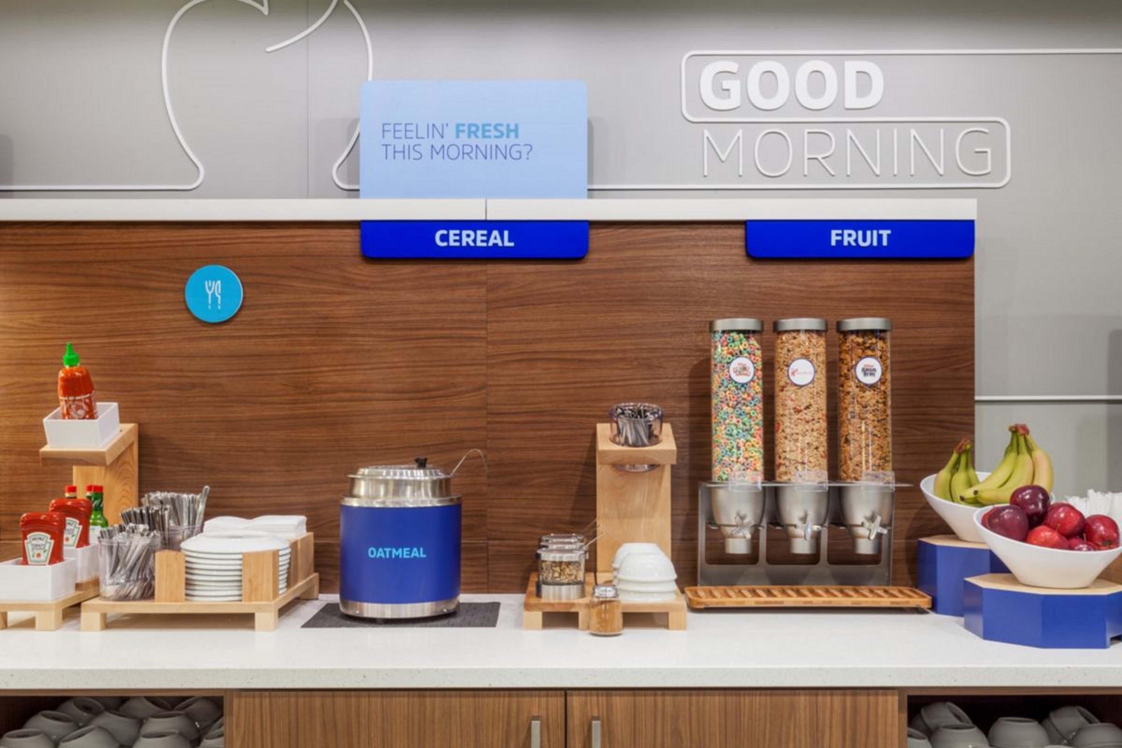 Holiday Inn Express & Suites - Belleville By Ihg Exteriör bild