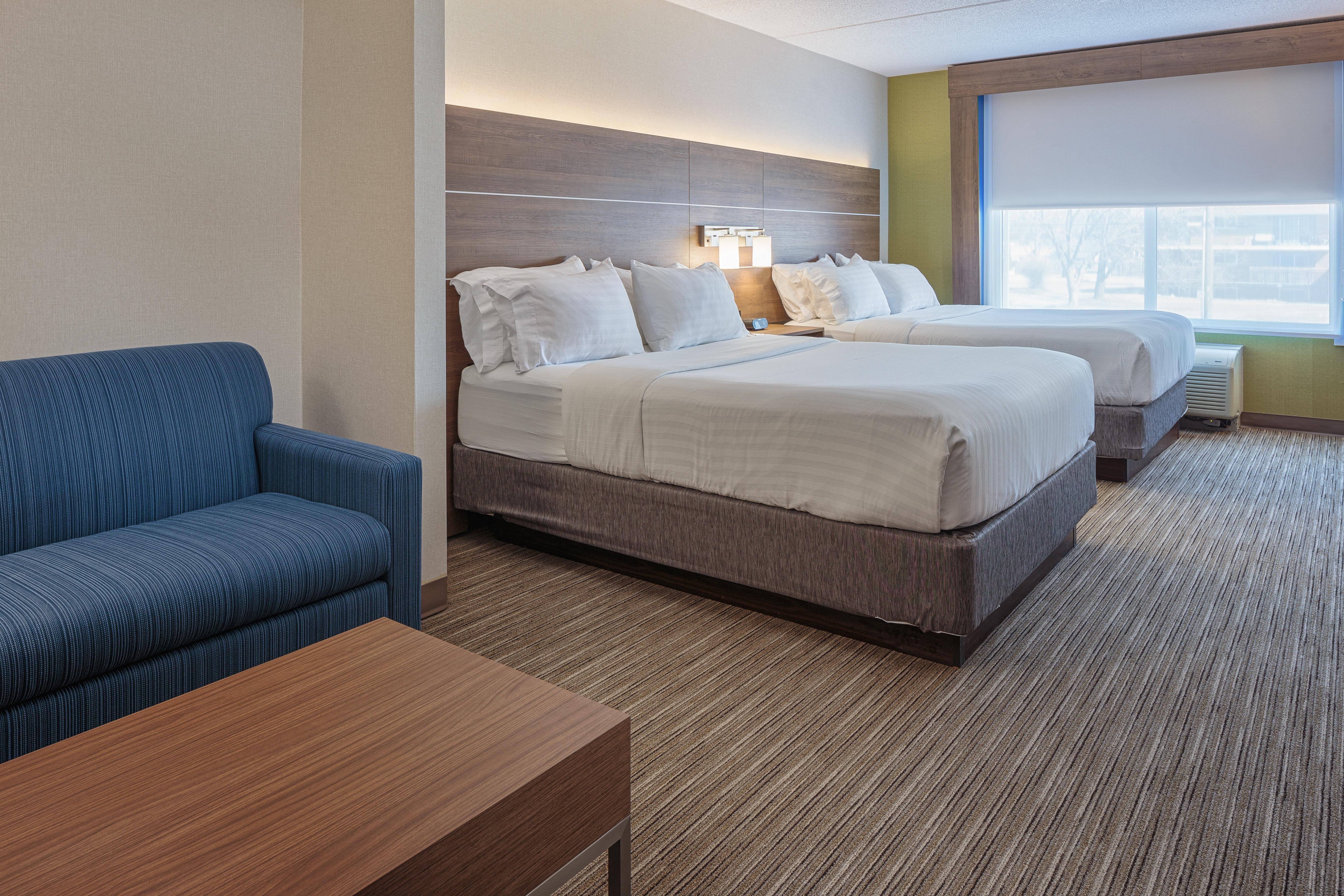Holiday Inn Express & Suites - Belleville By Ihg Exteriör bild